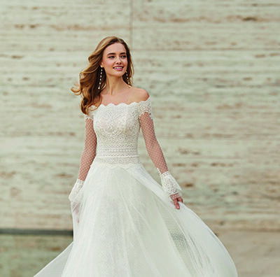 Brautkleid Rosa Clará, schulterfreies Hochzeitskleid, Brautmode