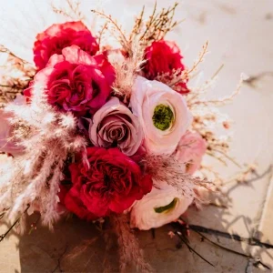 Blumen für den Brautstrauß – Wann blüht was?