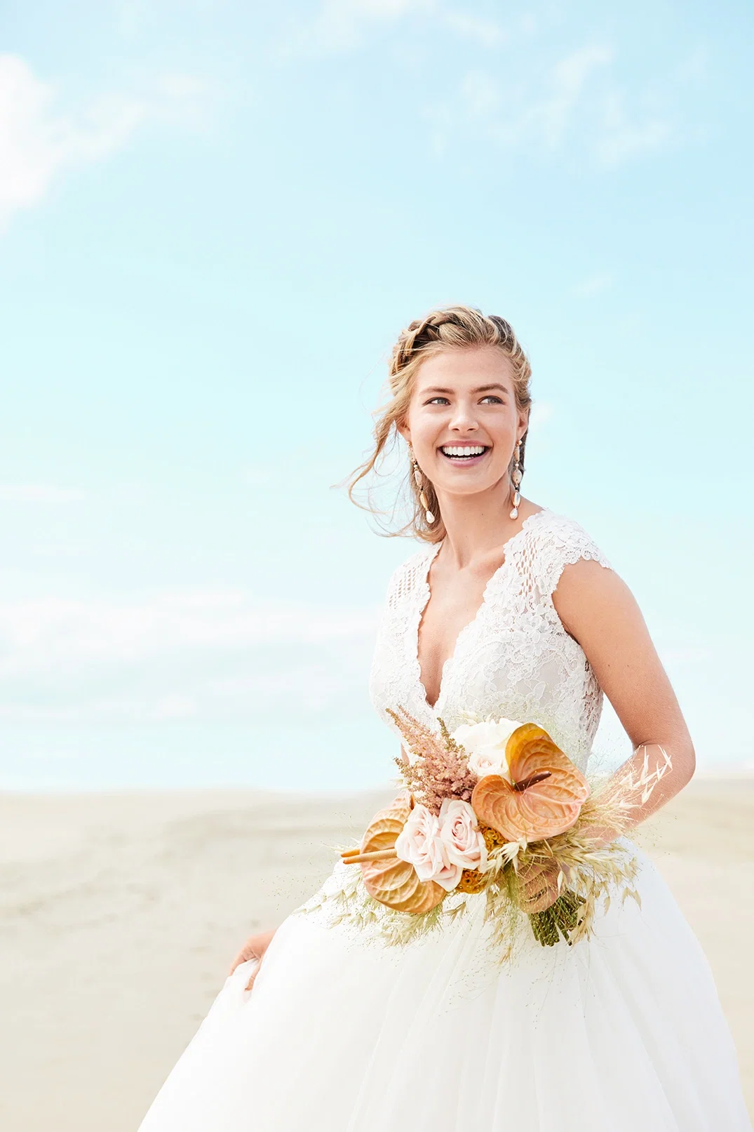 Braut, Hochzeitsmorgen, Braut Make up, Getting-read, Braut am Strand