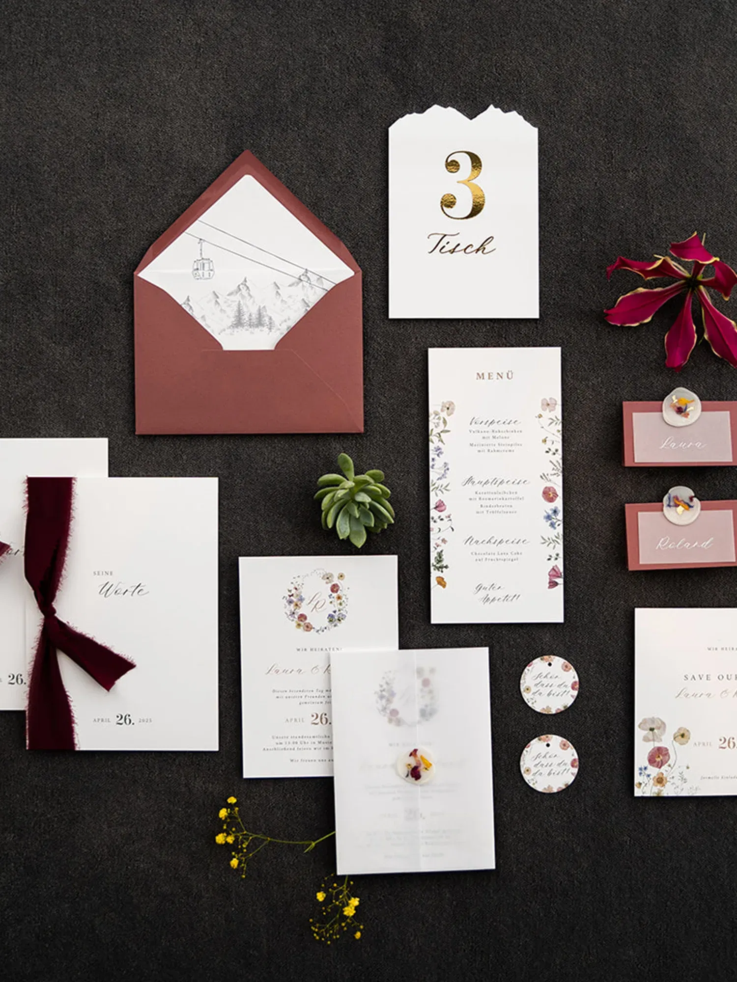 Bordeauxrote Hochzeitspapeterie