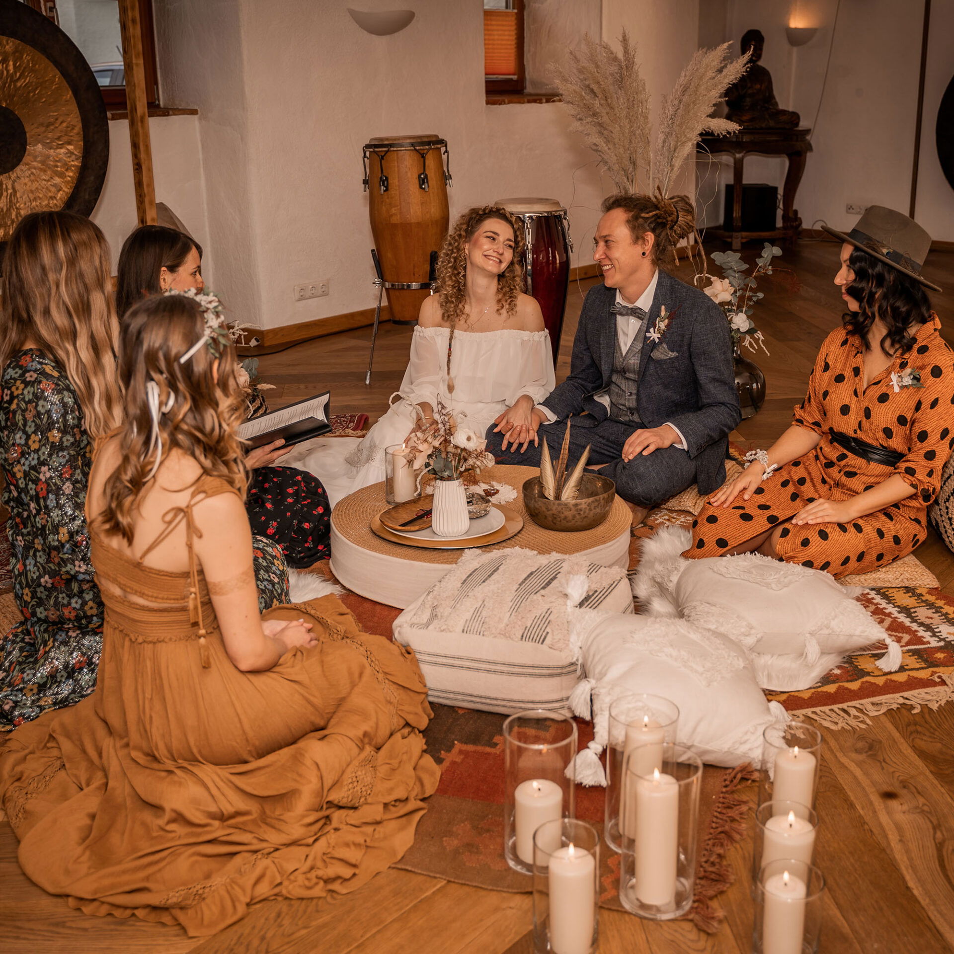 Trauzermemonie spirituelles Ritual mit Gästen