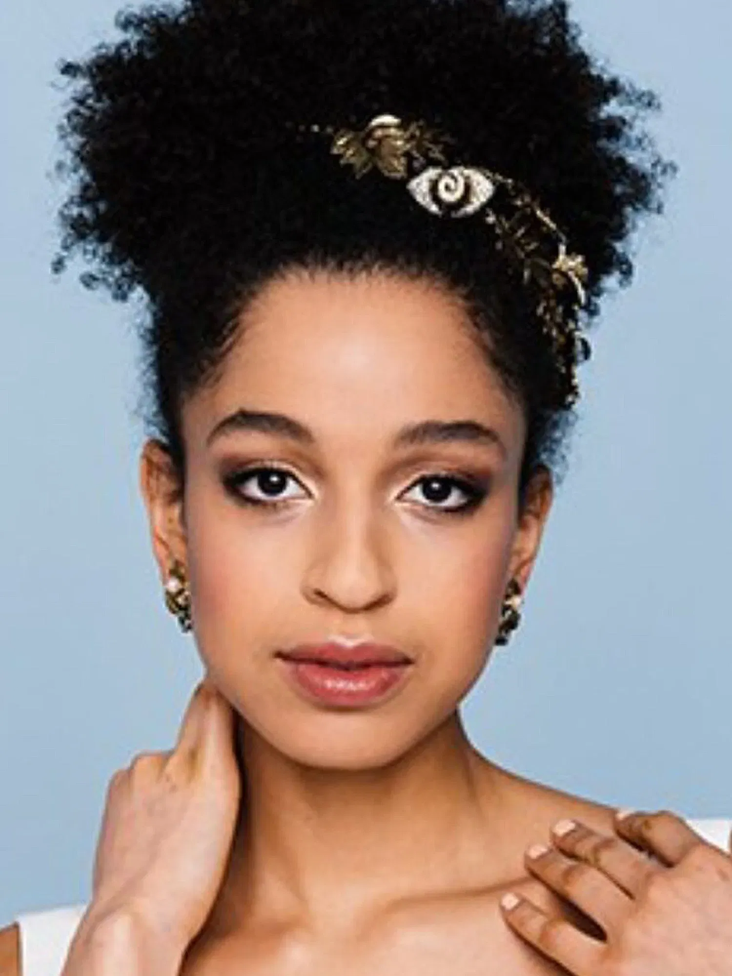 Braut mit Haarschmuck