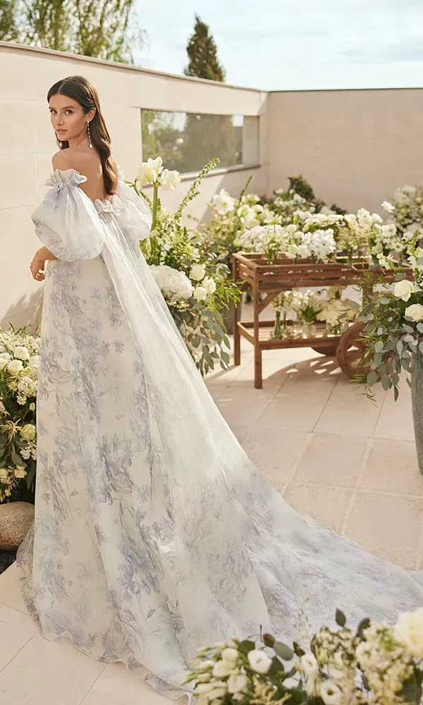 Brautkleid mit Flower-Print von Rosa Clara