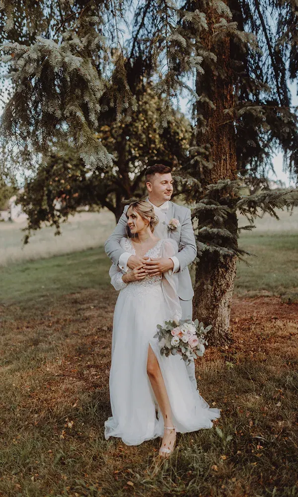 Hochzeitspaar beim Fotoshooting