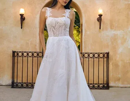 Finde dein Traumkleid mit Casablanca Bridal