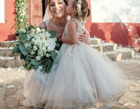 Die schönsten Outfits für eure Blumenmädchen und Ringträger
