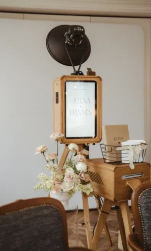 Le Booth ist mehr als eine Fotobox – sie ist ein Design-Highlight für stilbewusste Paare.